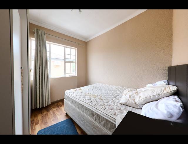 2 BEDROOM DUPLEX FOR SALE IN HALFWAY GARDENS